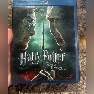 $5 HARRY POTTER BLU RAY. LIKE NEW. $5 WHEN BUNDLED WITH 3 OR MORE ITEMS